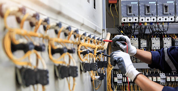 Professional Lighting Installation technician working in Bensley, VA